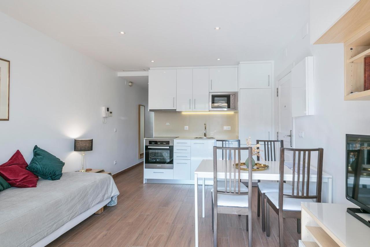 Apartment Romantic With Terrace